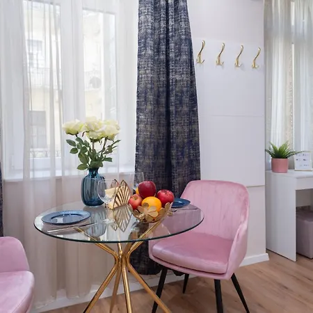 Amethyst - Acacia Budapest